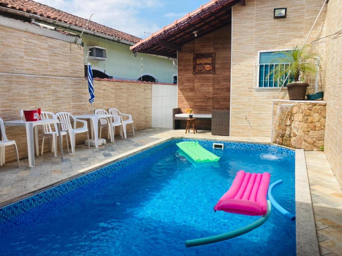 Casa Moderna: Beachfront Retreat with Heated Pool and Gourmet Area Praia Grande  Exterior photo
