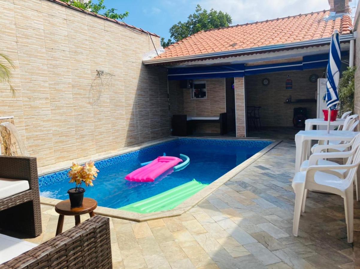 Casa Moderna: Beachfront Retreat with Heated Pool and Gourmet Area Praia Grande  Exterior photo